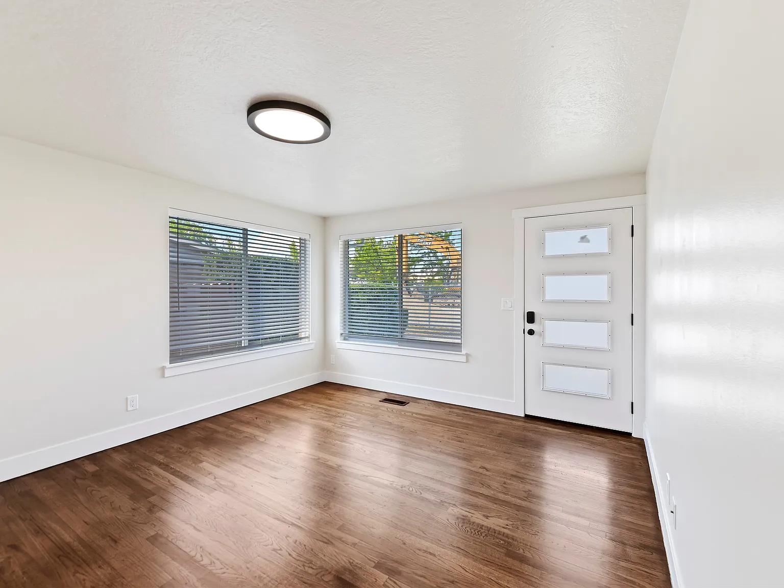 1 bed, 700 sqft, $1,495 — Photo 2