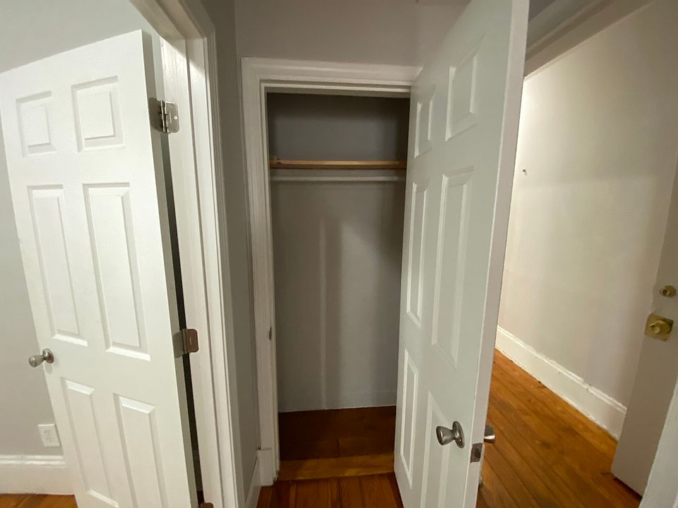 1st image of 99 Sydney St #2