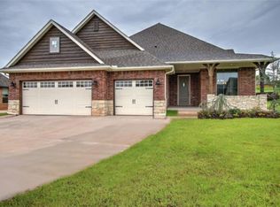 19504 Rambling Creek Dr, Edmond, OK 73012