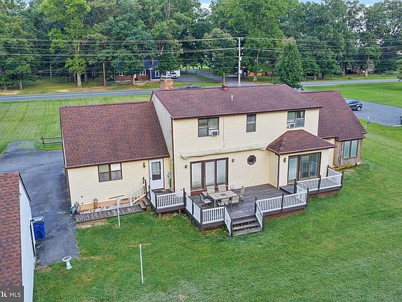 4th image of 575 Canterbury Rd