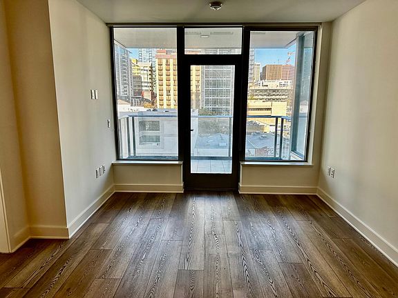 4th image of 1388 Kettner Blvd #605