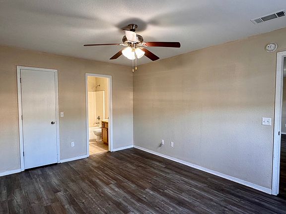 2nd image of 1206 Hanson Cir #1206
