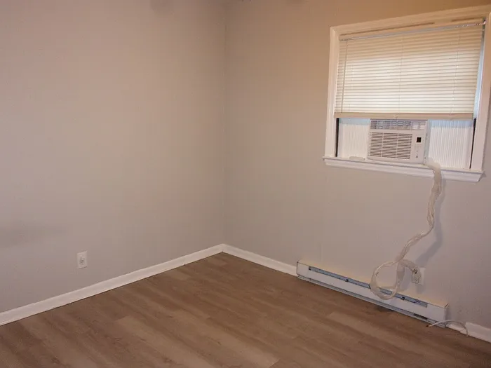 1045 W Meadow Dr #B — Photo 7