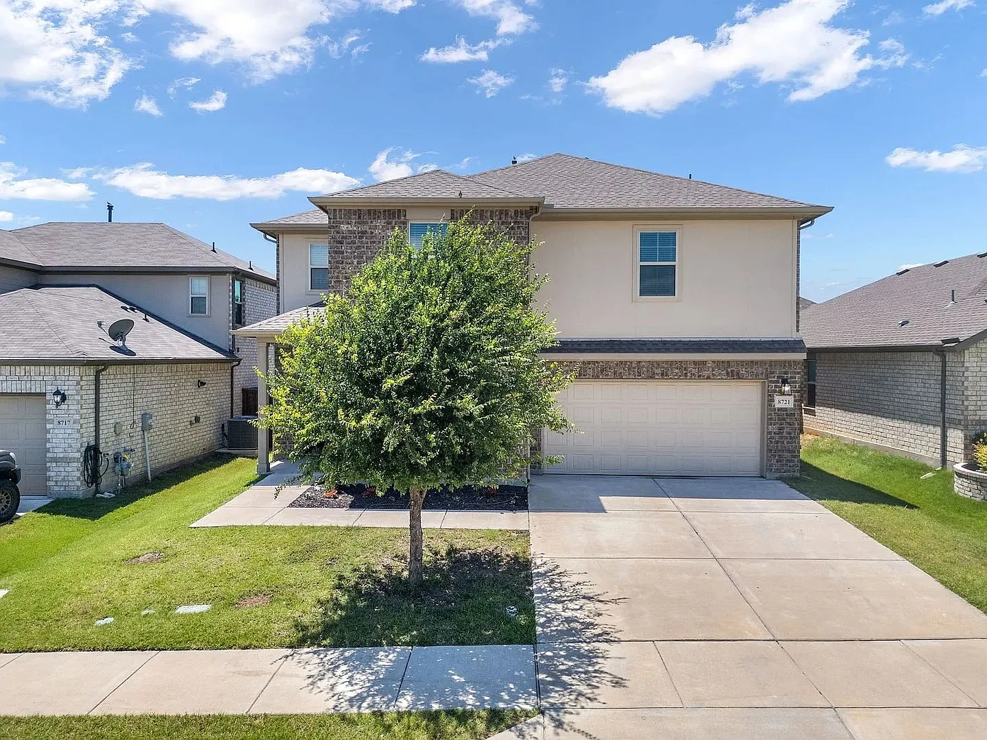 Welcome to this beautiful 4-bedroom, 3-bathroom two-story home in Fort Worth, offering comfort, s... — Photo 3