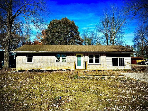 2nd image of 302 Green Valley Dr