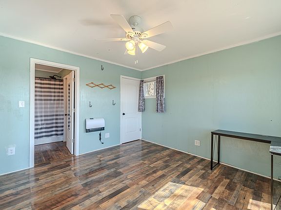 12th image of this home