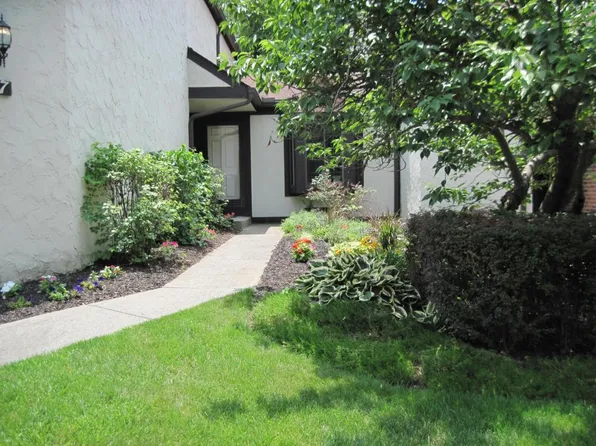 117 Saint Julien Dr, Columbus, OH 43085