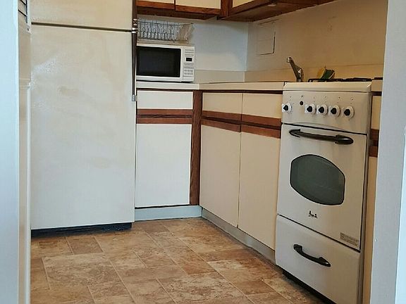 3rd image of 4600 S 4 Mile Run Dr APT 431