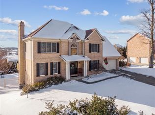 572 Agnes St, Greensburg, PA 15601