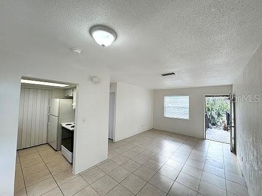 5th image of 1221 Kennedy Rd APT 48