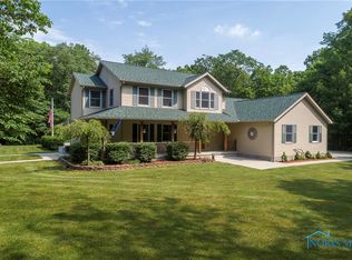 20565 Bradner Rd, Luckey, OH 43443