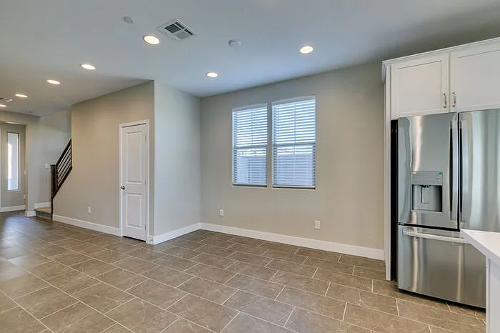 11803 River Hawk Ave — Photo 6