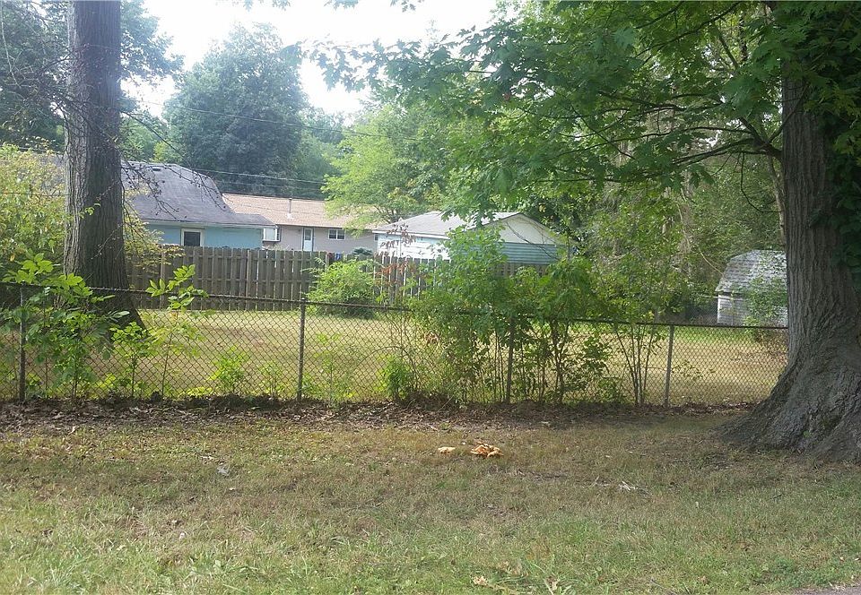 1st image of 335-336 Dawnshire Dr