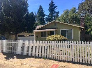 105 S 3rd St, Cottage Grove, OR 97424