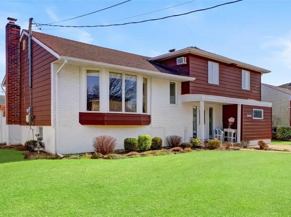 2252 Brody Lane, Bellmore, NY 11710
