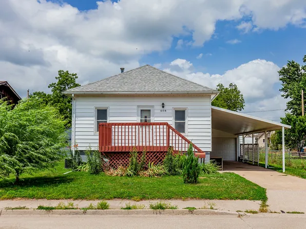 608 North St, Perry, IA 50220