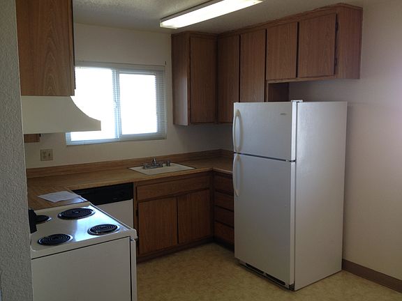 2nd image of 464 Almond Dr APT A