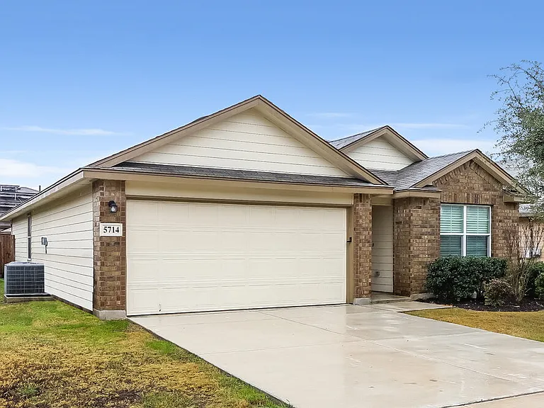 5714 Goliad Blf — Photo 3
