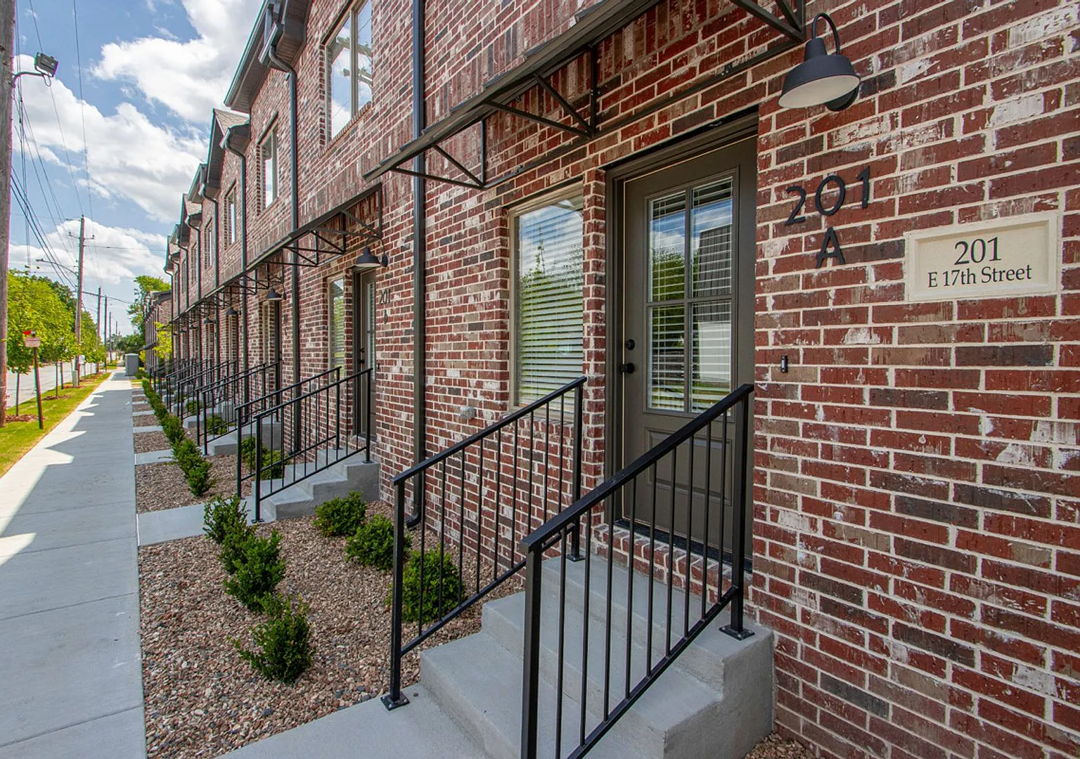 SOMA Area, Little Rock - 2 Bedroom - New Construction Luxury Townhomes — Photo 2