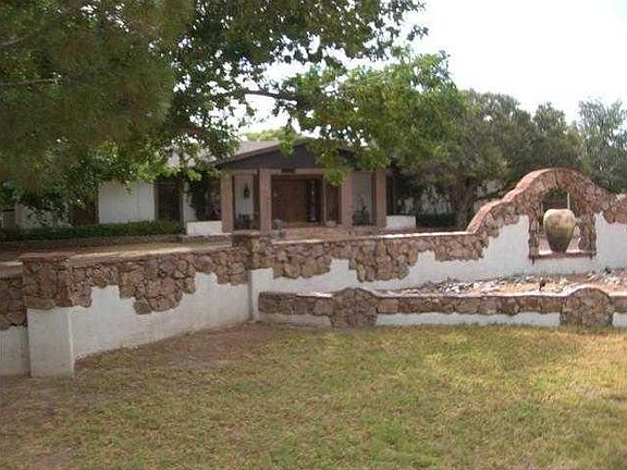 2nd image of 5400 Davis Cup Ct