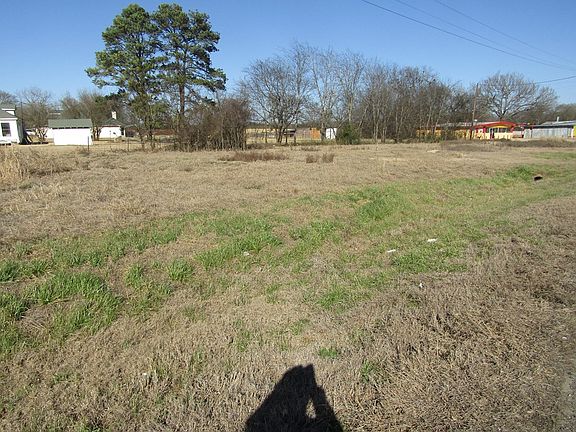 3rd image of 401 State Highway 31 E