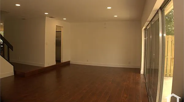 8208 NW 9th Ct — Photo 20