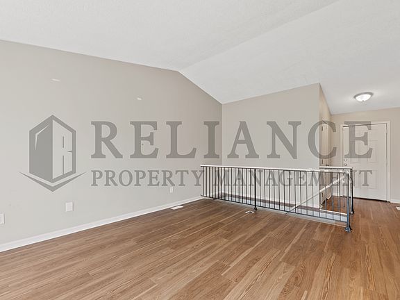 5th image of 2928 N Holyoke St