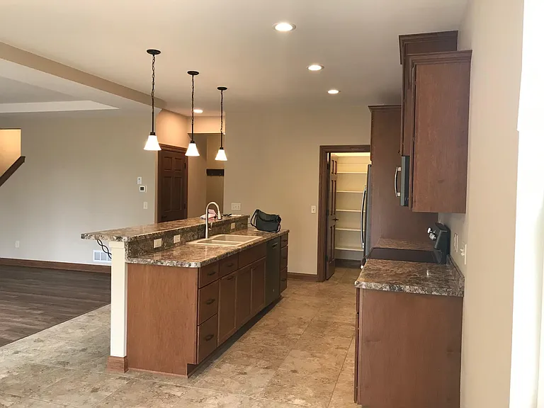 917 Fleetfoot Dr — Photo 11