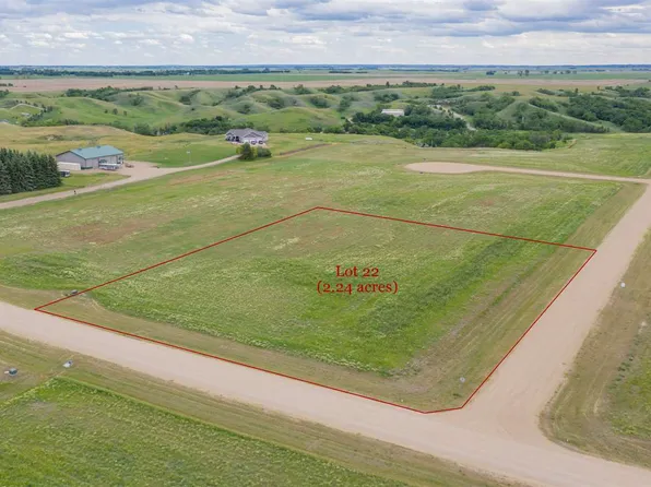 4301 26th St SW, Minot, ND 58701