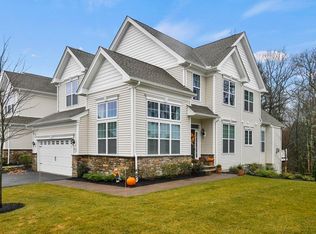 31 Phoebe St #31, Methuen, MA 01844