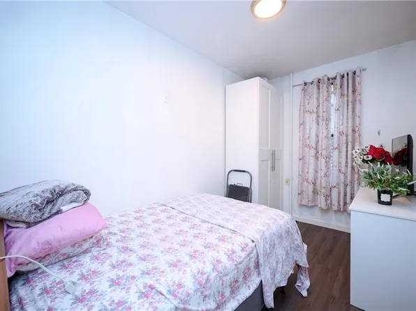 7215 3rd Avenue image 7 of 34