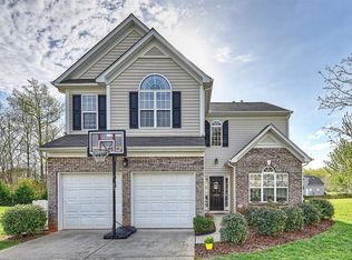 4326 Wiregrass Dr, Fort Mill, SC 29707