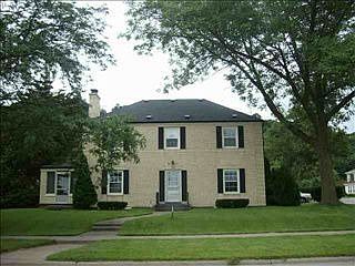 5th image of 706 N Riverview St