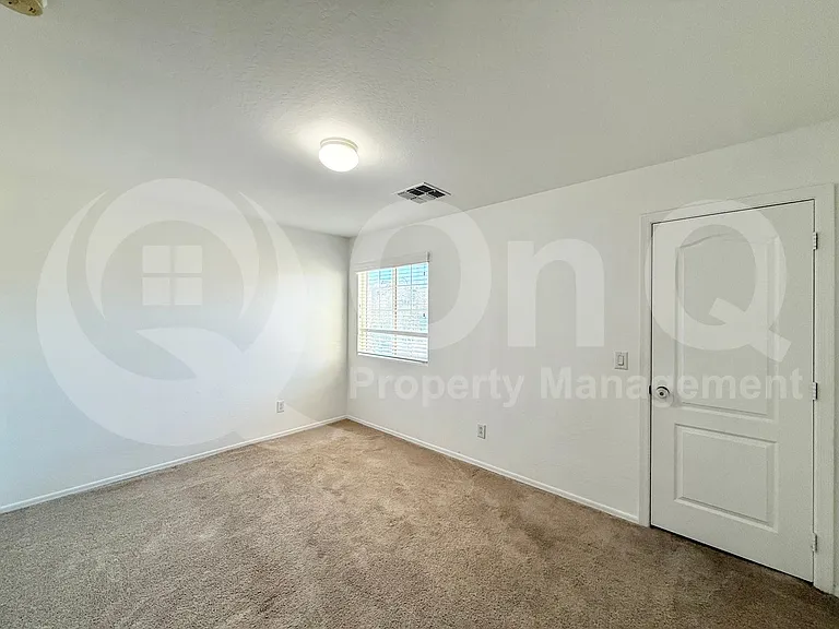 2209 E Pecan Rd — Photo 15