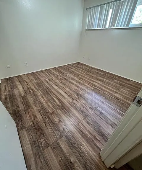 121 S L St #5 — Photo 4