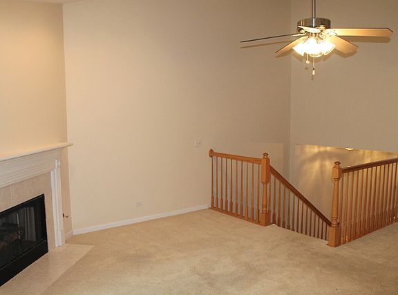 2nd image of 1876 Maplewood Ct