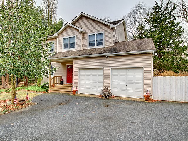 1st image of 98 Fort Pond Blvd
