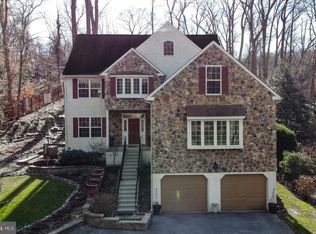 608 Upper Weadley Rd, Wayne, PA 19087