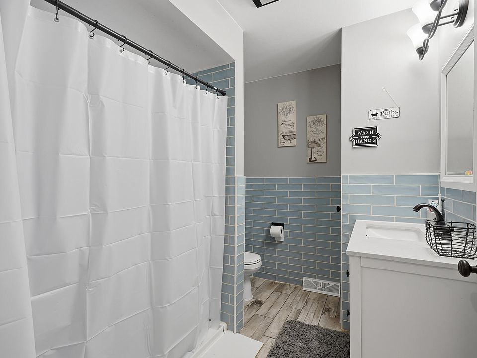 13489 Hyde Rd, photo 25