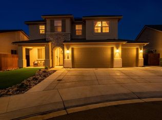 1491 Azalea Ct, Hollister, CA 95023