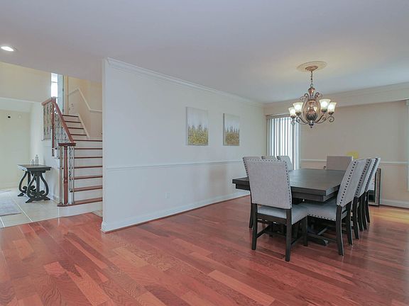 4th image of 30 Seaview Dr