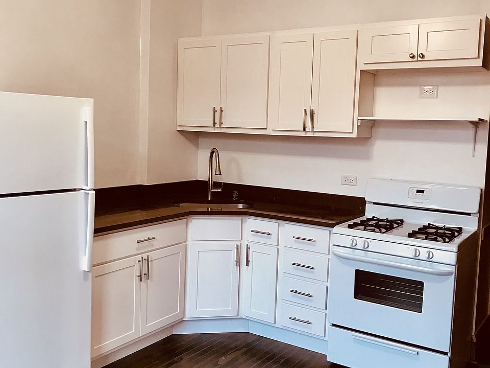 1st image of 2312 W Thomas St Floor 1