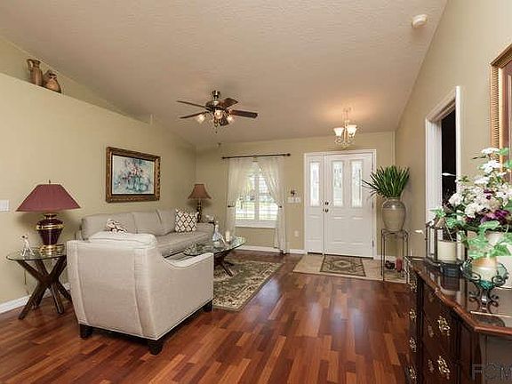 3rd image of 25 Rivera Ln