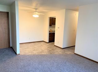 890 Grand Ave #3, Marion, IA 52302