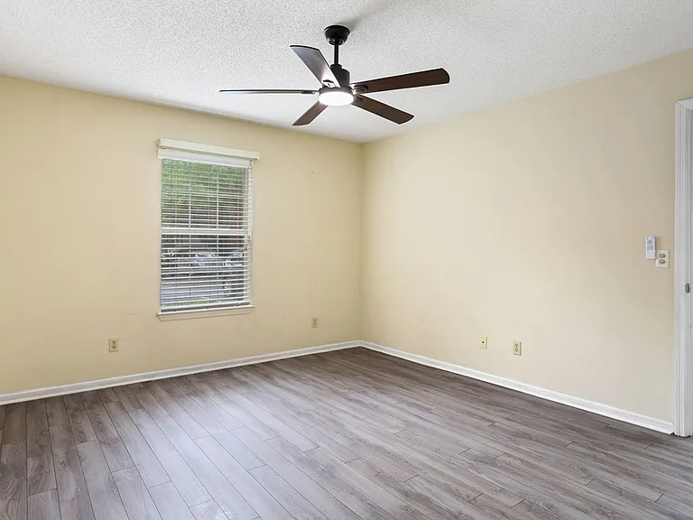 211 Edgewater Rd #36 — Photo 20