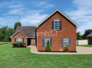 1021 Stratus Dr, Murfreesboro, TN 37127