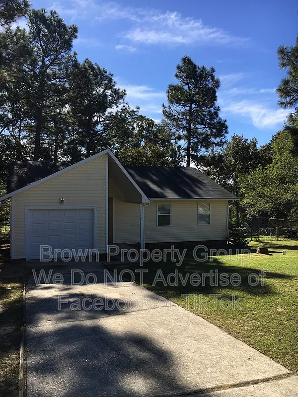 3 bed, 2.0 bath, 1150 sqft, $1,395 — Photo 3
