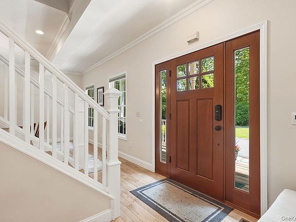 5th image of 882 Kipling Drive