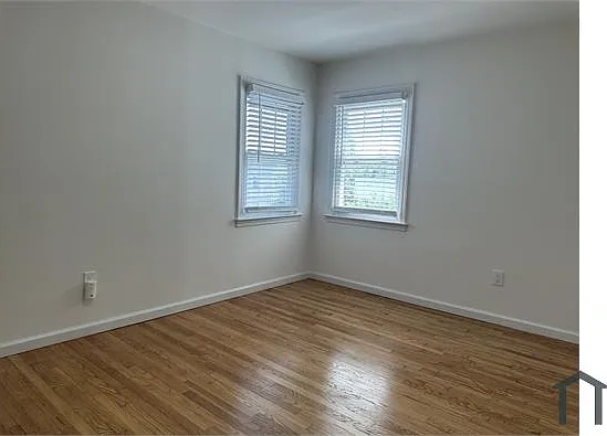 19 1st St #2 — Photo 12