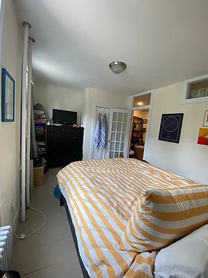 Rented by R New York | media 11